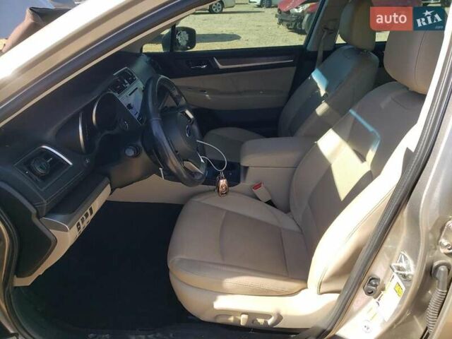 Бежевый Субару Легаси, объемом двигателя 2.5 л и пробегом 123 тыс. км за 2200 $, фото 6 на Automoto.ua