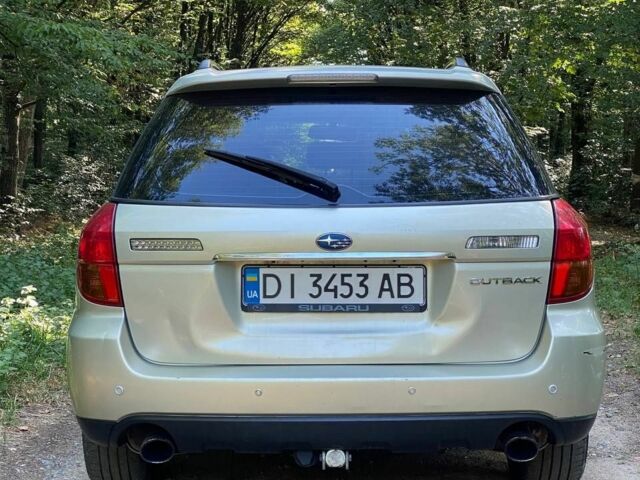 Бежевый Субару Легаси, объемом двигателя 3 л и пробегом 260 тыс. км за 4000 $, фото 2 на Automoto.ua