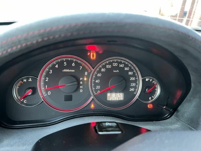 Чорний Субару Легасі, об'ємом двигуна 2 л та пробігом 259 тис. км за 5500 $, фото 6 на Automoto.ua