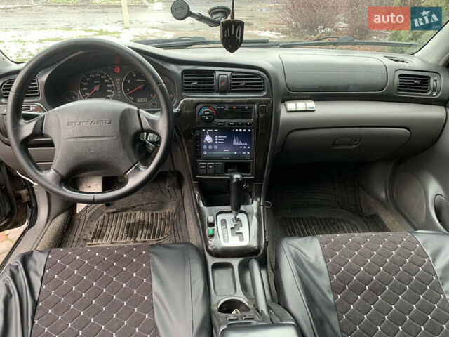 Чорний Субару Легасі, об'ємом двигуна 1.99 л та пробігом 315 тис. км за 2900 $, фото 11 на Automoto.ua