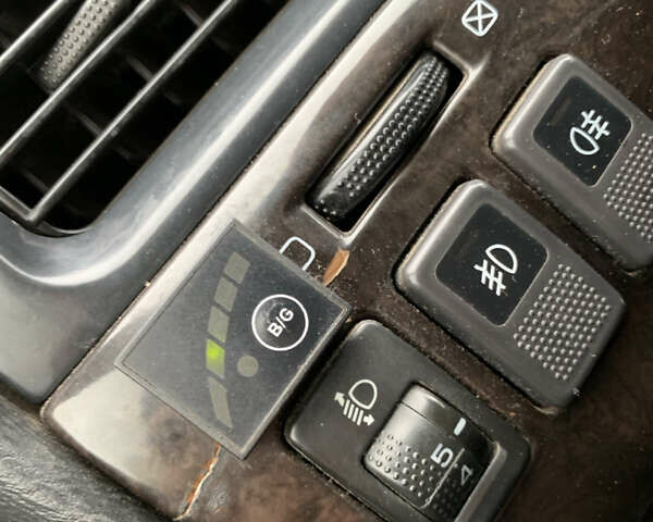 Чорний Субару Легасі, об'ємом двигуна 1.99 л та пробігом 315 тис. км за 2900 $, фото 12 на Automoto.ua