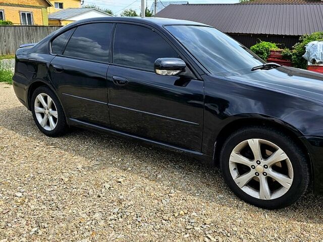 Черный Субару Легаси, объемом двигателя 2.5 л и пробегом 410 тыс. км за 4600 $, фото 3 на Automoto.ua