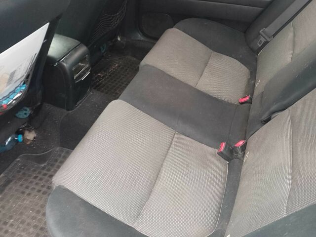 Чорний Субару Легасі, об'ємом двигуна 2 л та пробігом 358 тис. км за 3128 $, фото 3 на Automoto.ua