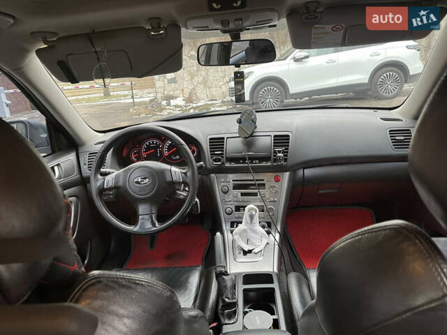 Черный Субару Легаси, объемом двигателя 3 л и пробегом 250 тыс. км за 5200 $, фото 5 на Automoto.ua
