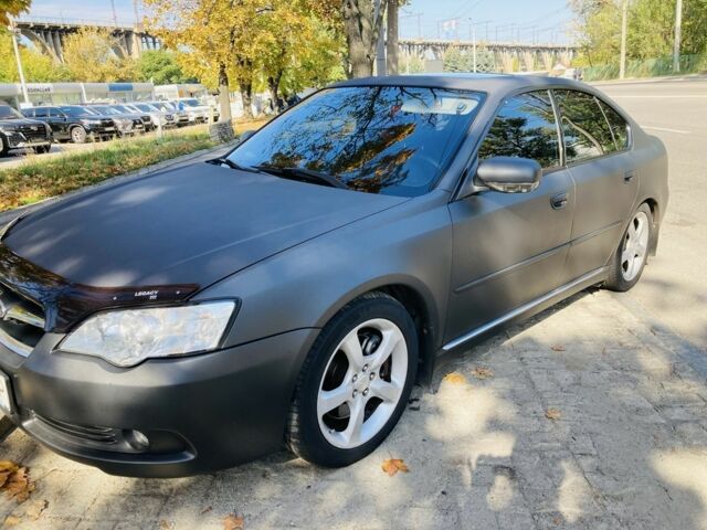 Черный Субару Легаси, объемом двигателя 3 л и пробегом 250 тыс. км за 5500 $, фото 6 на Automoto.ua