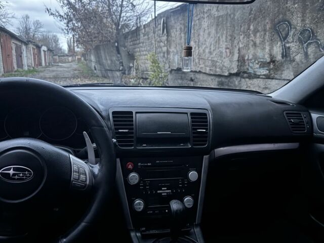 Черный Субару Легаси, объемом двигателя 2 л и пробегом 251 тыс. км за 4500 $, фото 9 на Automoto.ua