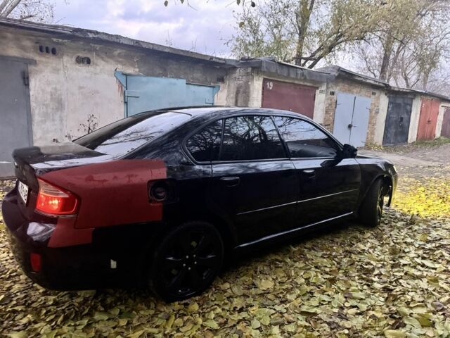 Черный Субару Легаси, объемом двигателя 2 л и пробегом 251 тыс. км за 4500 $, фото 5 на Automoto.ua