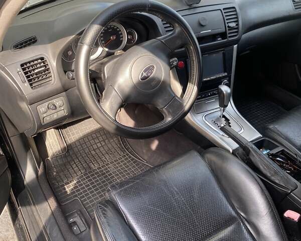 Черный Субару Легаси, объемом двигателя 1.99 л и пробегом 280 тыс. км за 4800 $, фото 3 на Automoto.ua