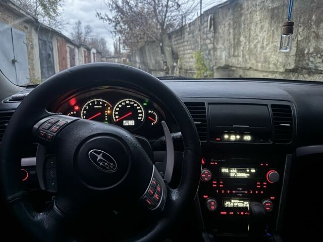Черный Субару Легаси, объемом двигателя 2 л и пробегом 251 тыс. км за 4500 $, фото 6 на Automoto.ua