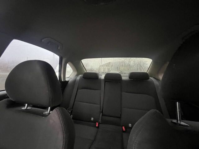 Черный Субару Легаси, объемом двигателя 2 л и пробегом 327 тыс. км за 5500 $, фото 4 на Automoto.ua