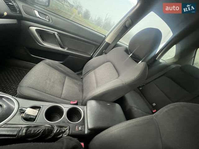 Черный Субару Легаси, объемом двигателя 1.99 л и пробегом 327 тыс. км за 5500 $, фото 14 на Automoto.ua