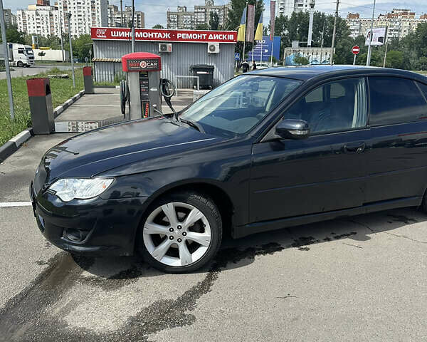 Черный Субару Легаси, объемом двигателя 2.46 л и пробегом 285 тыс. км за 5200 $, фото 3 на Automoto.ua