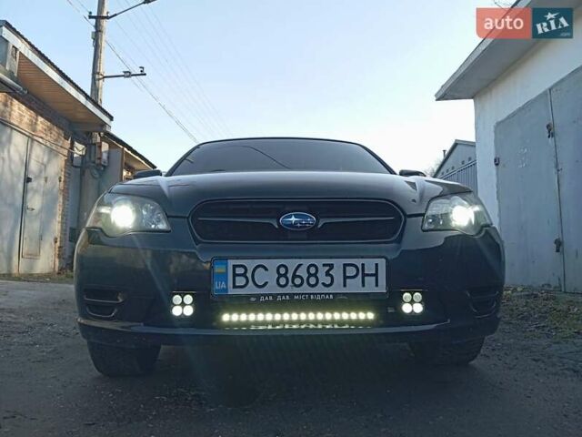 Чорний Субару Легасі, об'ємом двигуна 2.46 л та пробігом 370 тис. км за 4500 $, фото 2 на Automoto.ua