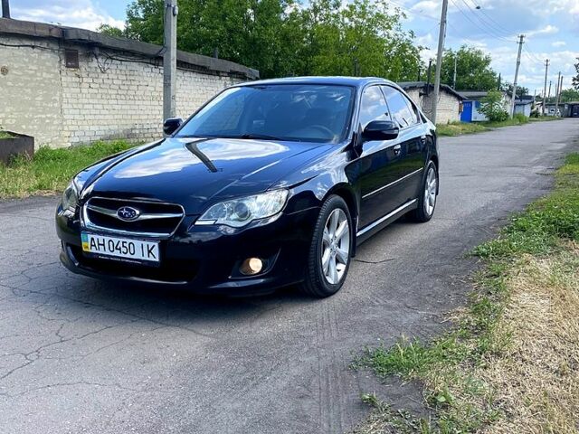 Черный Субару Легаси, объемом двигателя 2 л и пробегом 275 тыс. км за 6699 $, фото 1 на Automoto.ua