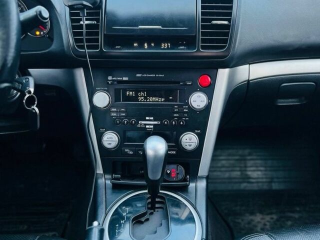 Черный Субару Легаси, объемом двигателя 2.5 л и пробегом 260 тыс. км за 5200 $, фото 12 на Automoto.ua