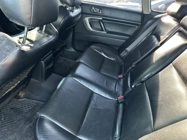 Субару Легаси 2007 в Николаеве на Automoto.ua Черный Субару Легаси, объемом двигателя 2.8 л и пробегом 250 тыс. км за 2999 $, фото 7 на Automoto.ua