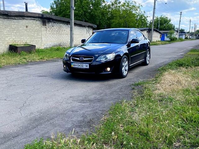 Чорний Субару Легасі, об'ємом двигуна 2 л та пробігом 275 тис. км за 6699 $, фото 4 на Automoto.ua