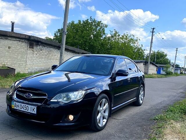 Черный Субару Легаси, объемом двигателя 2 л и пробегом 275 тыс. км за 6699 $, фото 5 на Automoto.ua