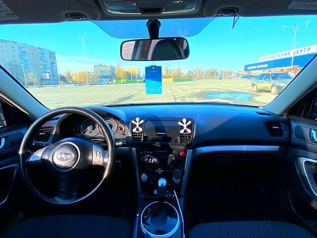 Чорний Субару Легасі, об'ємом двигуна 2 л та пробігом 305 тис. км за 7100 $, фото 6 на Automoto.ua