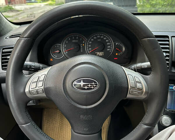 Черный Субару Легаси, объемом двигателя 2.46 л и пробегом 285 тыс. км за 5200 $, фото 6 на Automoto.ua