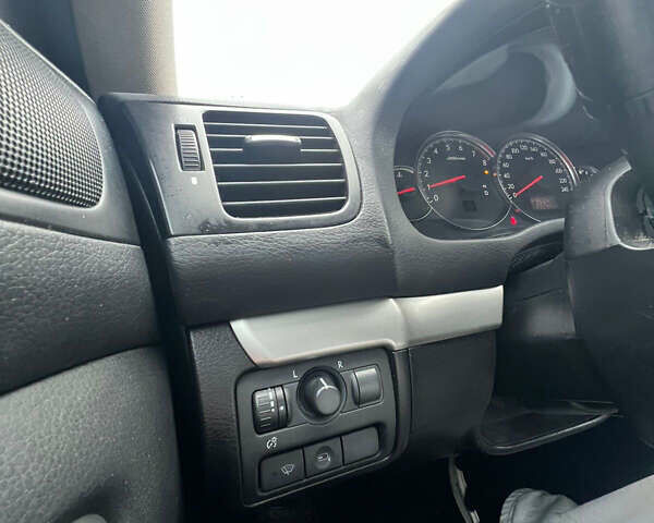 Черный Субару Легаси, объемом двигателя 2 л и пробегом 230 тыс. км за 4800 $, фото 24 на Automoto.ua