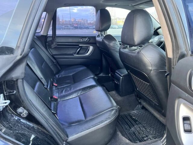 Черный Субару Легаси, объемом двигателя 2.5 л и пробегом 260 тыс. км за 5200 $, фото 10 на Automoto.ua