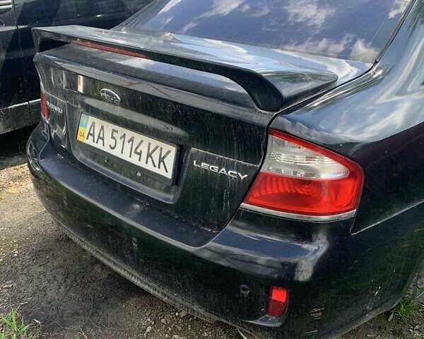Черный Субару Легаси, объемом двигателя 2.46 л и пробегом 200 тыс. км за 4000 $, фото 3 на Automoto.ua