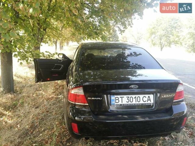 Чорний Субару Легасі, об'ємом двигуна 1.99 л та пробігом 220 тис. км за 7029 $, фото 3 на Automoto.ua