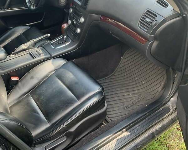 Черный Субару Легаси, объемом двигателя 2.46 л и пробегом 200 тыс. км за 4000 $, фото 7 на Automoto.ua