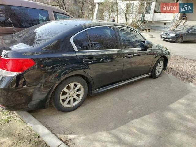 Черный Субару Легаси, объемом двигателя 2 л и пробегом 191 тыс. км за 7000 $, фото 1 на Automoto.ua