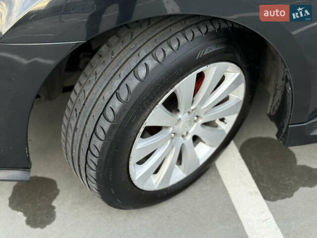 Чорний Субару Легасі, об'ємом двигуна 2.46 л та пробігом 226 тис. км за 9000 $, фото 16 на Automoto.ua