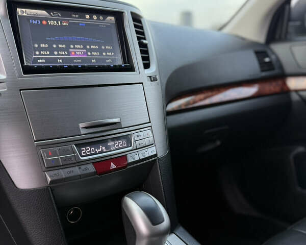 Чорний Субару Легасі, об'ємом двигуна 2.46 л та пробігом 226 тис. км за 9000 $, фото 30 на Automoto.ua