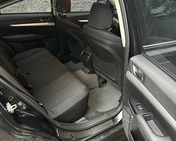 Черный Субару Легаси, объемом двигателя 2 л и пробегом 335 тыс. км за 8000 $, фото 5 на Automoto.ua