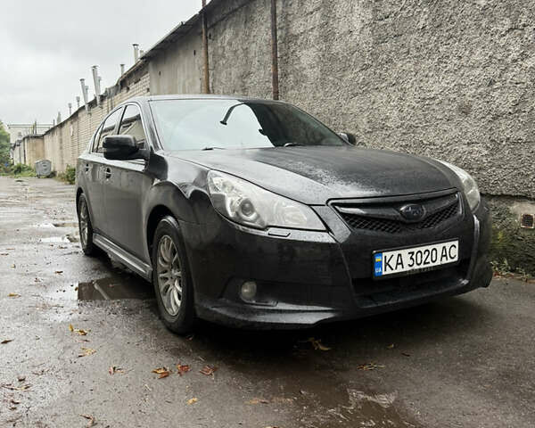 Черный Субару Легаси, объемом двигателя 2 л и пробегом 335 тыс. км за 8000 $, фото 2 на Automoto.ua