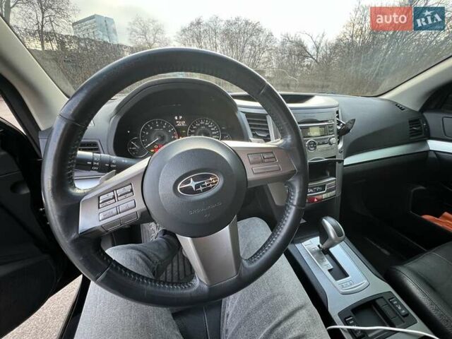 Чорний Субару Легасі, об'ємом двигуна 2.46 л та пробігом 163 тис. км за 10500 $, фото 13 на Automoto.ua