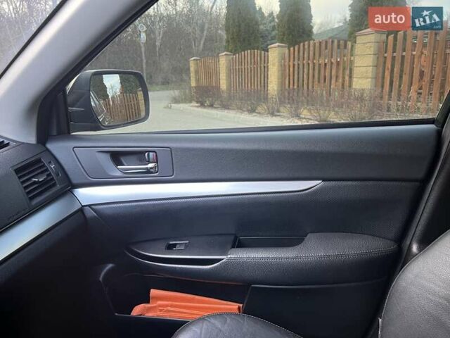Чорний Субару Легасі, об'ємом двигуна 2.46 л та пробігом 163 тис. км за 10500 $, фото 11 на Automoto.ua