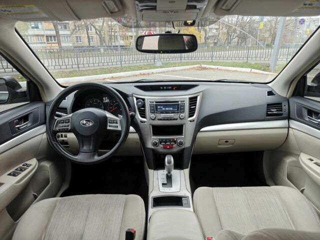 Черный Субару Легаси, объемом двигателя 2.5 л и пробегом 200 тыс. км за 7400 $, фото 8 на Automoto.ua