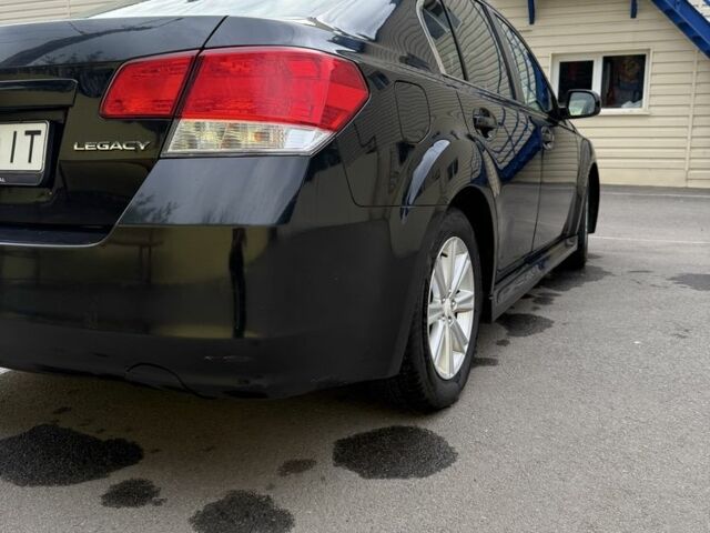 Черный Субару Легаси, объемом двигателя 2.5 л и пробегом 198 тыс. км за 6900 $, фото 6 на Automoto.ua