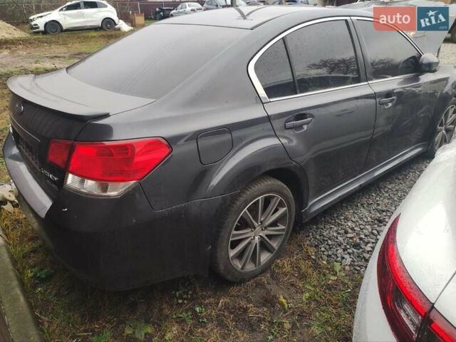 Чорний Субару Легасі, об'ємом двигуна 2.5 л та пробігом 200 тис. км за 3650 $, фото 1 на Automoto.ua