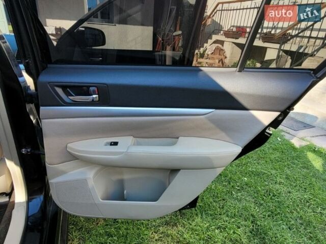 Чорний Субару Легасі, об'ємом двигуна 2.46 л та пробігом 283 тис. км за 9000 $, фото 16 на Automoto.ua