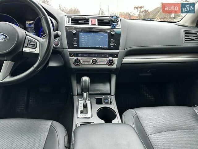 Чорний Субару Легасі, об'ємом двигуна 2.46 л та пробігом 177 тис. км за 12500 $, фото 2 на Automoto.ua