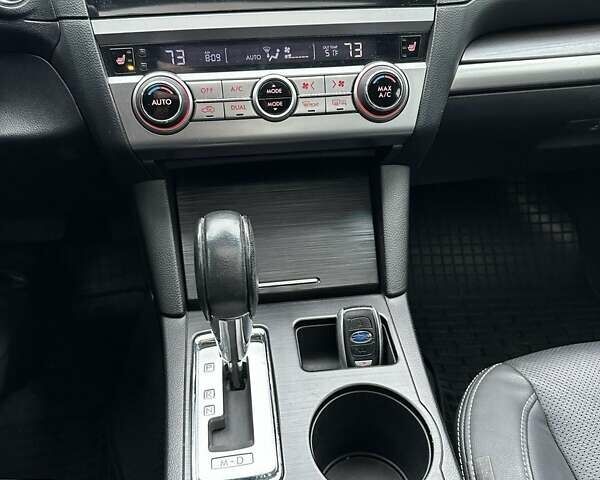 Чорний Субару Легасі, об'ємом двигуна 2.46 л та пробігом 177 тис. км за 12500 $, фото 10 на Automoto.ua