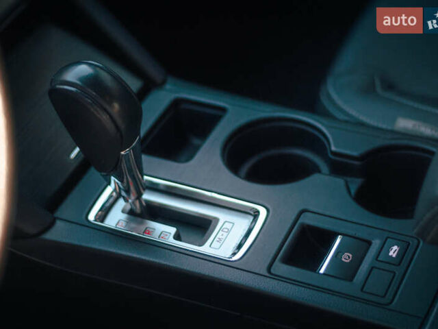 Субару Легасі 2015 у Черкасах на Automoto.ua Чорний Субару Легасі, об'ємом двигуна 2.5 л та пробігом 110 тис. км за 12000 $, фото 26 на Automoto.ua