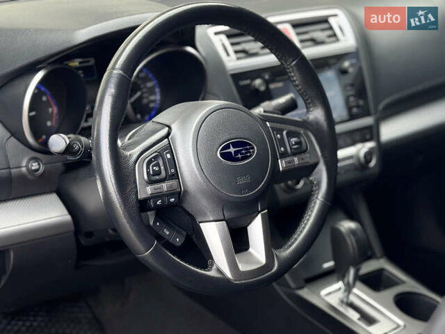 Чорний Субару Легасі, об'ємом двигуна 2.5 л та пробігом 200 тис. км за 12799 $, фото 6 на Automoto.ua
