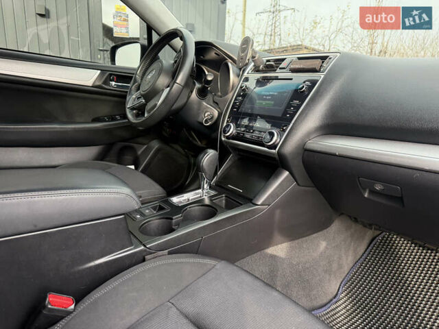Чорний Субару Легасі, об'ємом двигуна 2.5 л та пробігом 155 тис. км за 10900 $, фото 10 на Automoto.ua
