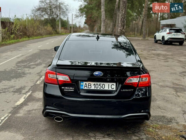 Черный Субару Легаси, объемом двигателя 2.5 л и пробегом 113 тыс. км за 15800 $, фото 5 на Automoto.ua