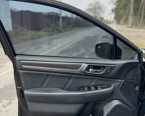 Черный Субару Легаси, объемом двигателя 2.5 л и пробегом 113 тыс. км за 15800 $, фото 17 на Automoto.ua