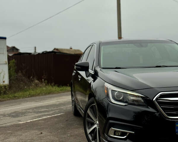 Черный Субару Легаси, объемом двигателя 2.5 л и пробегом 113 тыс. км за 15800 $, фото 3 на Automoto.ua