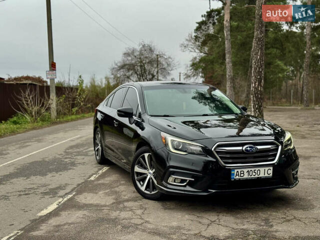 Черный Субару Легаси, объемом двигателя 2.5 л и пробегом 113 тыс. км за 15800 $, фото 8 на Automoto.ua