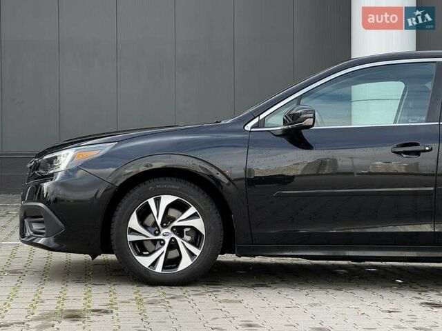 Черный Субару Легаси, объемом двигателя 2.46 л и пробегом 167 тыс. км за 15700 $, фото 5 на Automoto.ua